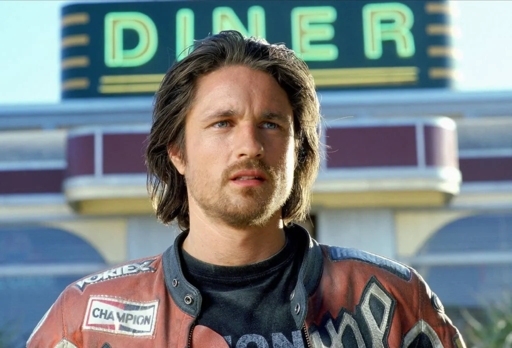 Martin Henderson Net Worth 2025: From The Ring to Virgin River – A Glimpse Into His Wealth